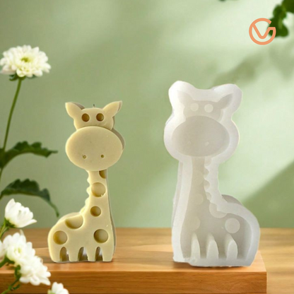 Giraffe Scented Candle – 100% Soy Wax, Handcrafted Decorative Candle for Home & Gifting Pack of 1